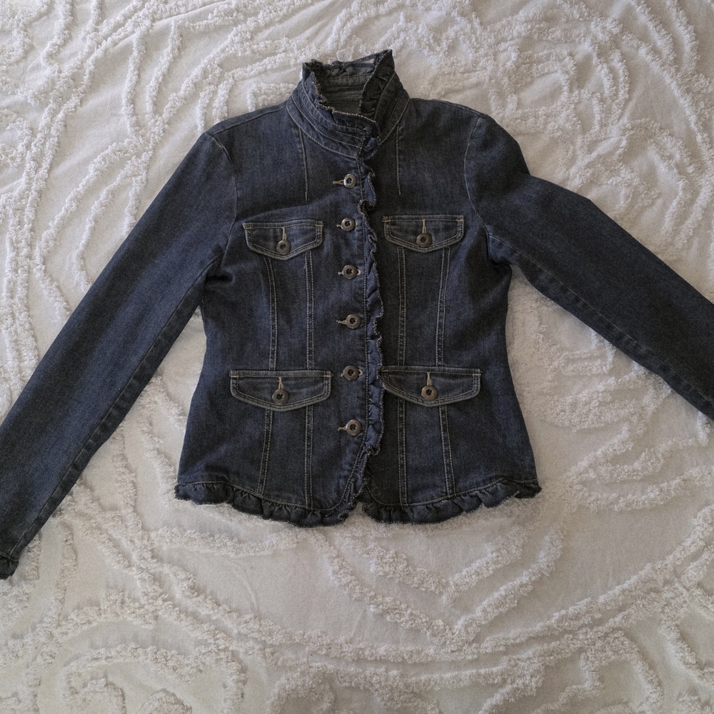 Elegant Dark Blue Denim Jacket